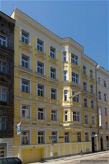 Rathaus - Wein & Design Hotel